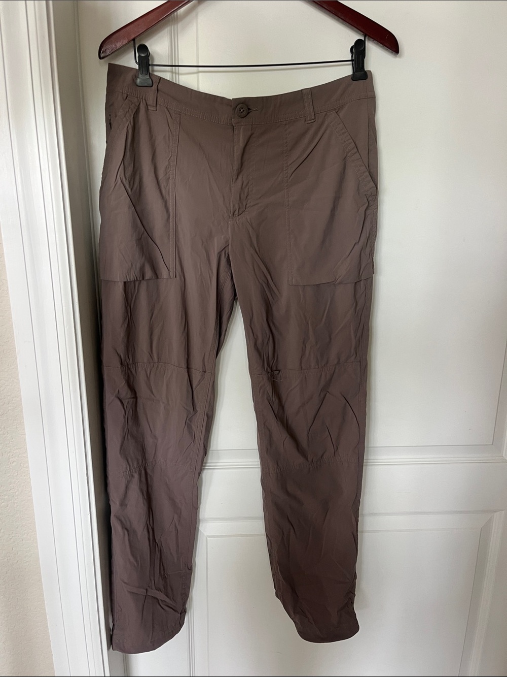 REI taupe lightweight hiking pants. Size 10